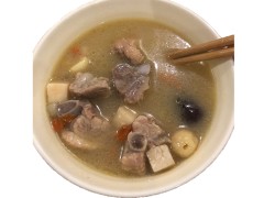 黄豆排骨汤的功效 黄豆排骨汤有什么功效