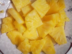 吃菠萝嘴疼解决办法  吃完菠萝嘴疼