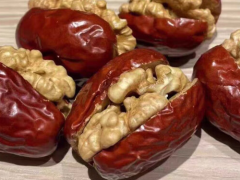 经期补血好还是月经干净后补血好 经期结束补血吃什么