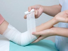 绷带包扎有哪些注意事项 绷带怎样包扎