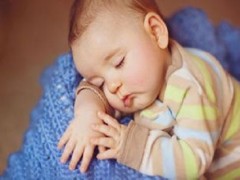 孩子反复发烧怎么办 为什么孩子反复发烧