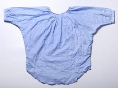 衣服皱了怎么办  衣服皱了没有熨斗怎么办