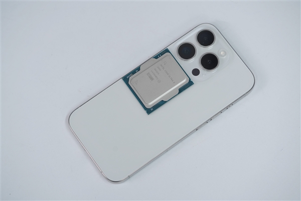 Intel酷睿Ultra  9 285K/Ultra  5 245K处理器图赏