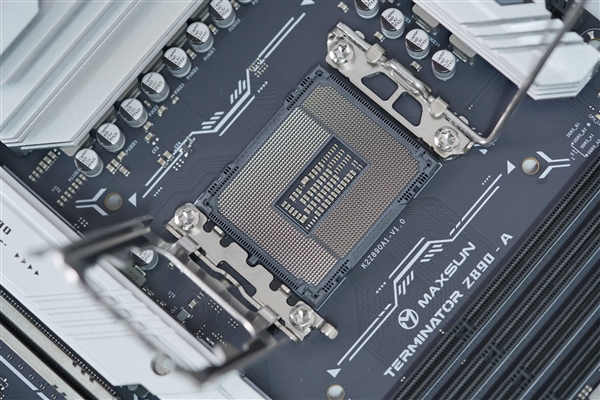银白装甲+黑色PCB！铭瑄Z890-A  WIFI主板图赏