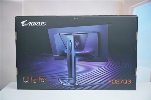360Hz超高刷新率！技嘉AORUS  FO27Q3显示器图赏