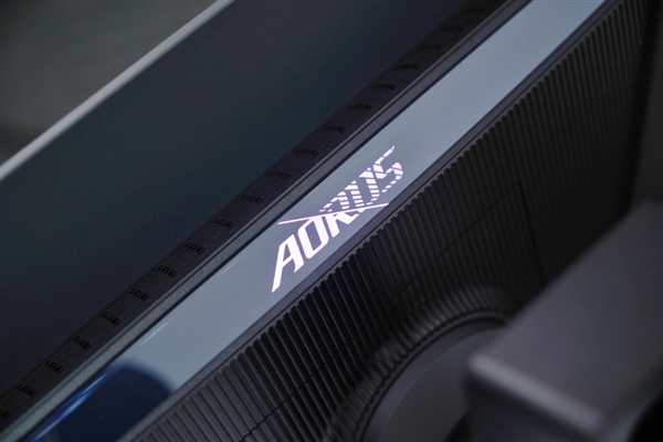 360Hz超高刷新率！技嘉AORUS  FO27Q3显示器图赏