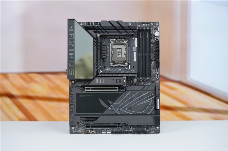 5K价位Ultra  9 285K最佳座驾！ROG  MAXIMUS  Z890 HERO评测